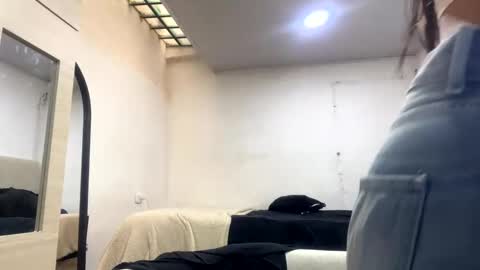 Snapshot of adelein_foxxx chatting on 3, 10, 2025 adellein foxx online show from 3, 10, 2025