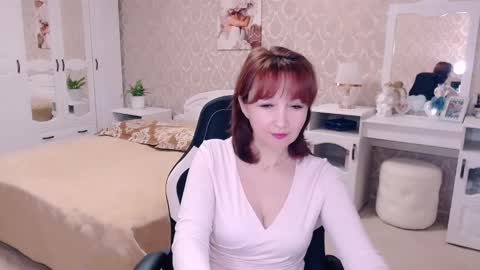 Snapshot of adelemoran chatting on 22, 2, 2025 AdeleMoran online show from 22, 2, 2025