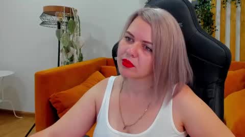 Snapshot of adeleravelle chatting on 9, 7, 2026 AdeleRavelle online show from 9, 7, 2026