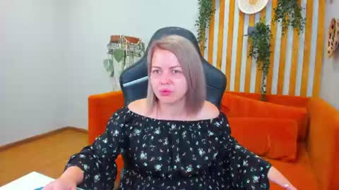 Snapshot of adeleravelle chatting on 9, 8, 2026 AdeleRavelle online show from 9, 8, 2026