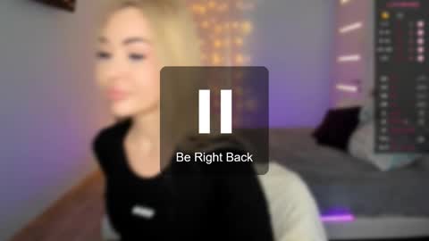 Snapshot of adeleroberts chatting on 10, 2, 2025 Adele online show from 10, 2, 2025