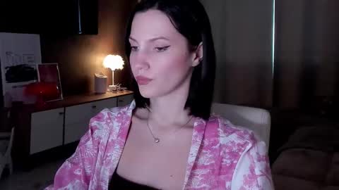 Adele Shine online show from 21, 11, 2025