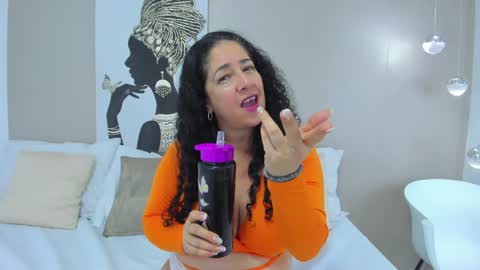 Adele Smithh online show from 25, 1, 2025