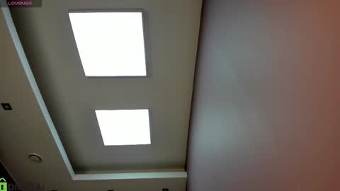 Snapshot of adeline_perle chatting on 2, 10, 2025 Adeline Perle online show from 2, 10, 2025