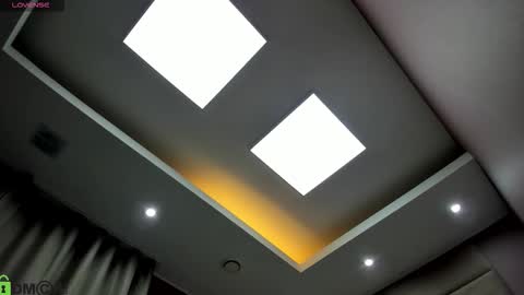 Snapshot of adeline_perle chatting on 3, 10, 2025 Adeline Perle online show from 3, 10, 2025