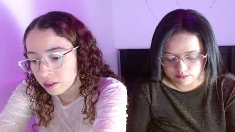 Snapshot of adeline_samy chatting on 1, 4, 2026 online show from 1, 4, 2026
