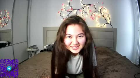 Snapshot of adelinehaefner chatting on 11, 4, 2026 Anna online show from 11, 4, 2026