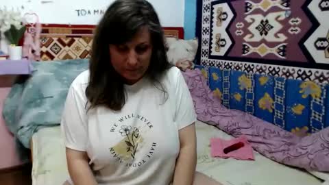 Snapshot of adelinemilf chatting on 9, 5, 2026 adelinemilf online show from 9, 5, 2026