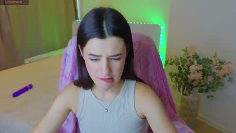 Adellyy online show from 18, 7, 2026