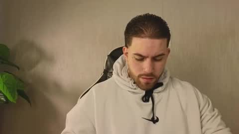 Ades online show from 8, 11, 2025