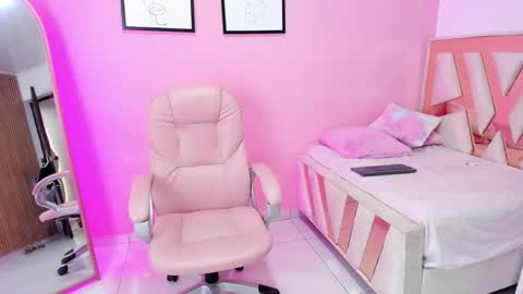 Snapshot of adharacute18_ chatting on 9, 10, 2025 ADHARA online show from 9, 10, 2025