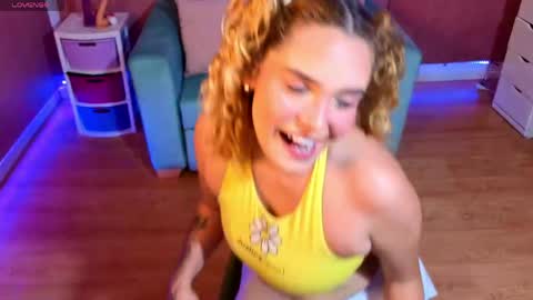 Snapshot of adharawo chatting on 16, 4, 2026 Adhara online show from 16, 4, 2026