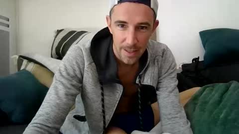 Snapshot of adibou13 chatting on 23, 2, 2026 adibou13 online show from 23, 2, 2026