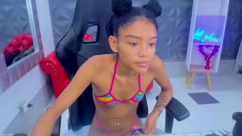 adisson_petite1 online show from 10, 1, 2026