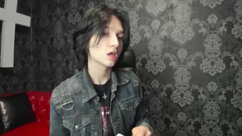 Snapshot of adonbev chatting on 17, 5, 2026 adonbev online show from 17, 5, 2026