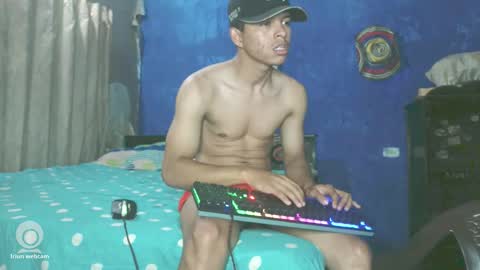 Snapshot of adonis5_ chatting on 22, 12, 2025 Adonis online show from 22, 12, 2025