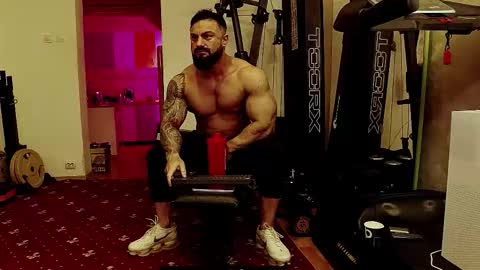 Adonis online show from 18, 10, 2025