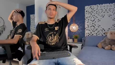 Snapshot of adonis_wb chatting on 17, 9, 2025 adonis_wb online show from 17, 9, 2025