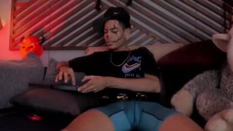 Snapshot of adonis_wb chatting on 20, 10, 2025 adonis_wb online show from 20, 10, 2025