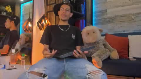 Snapshot of adonis_wb chatting on 18, 11, 2025 adonis_wb online show from 18, 11, 2025