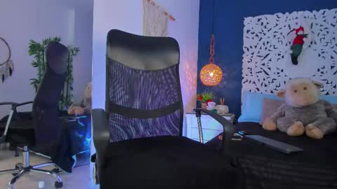 Snapshot of adonis_wb chatting on 19, 11, 2025 adonis_wb online show from 19, 11, 2025