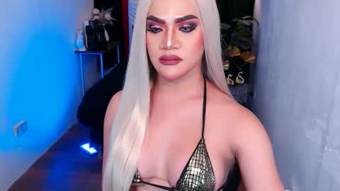 Snapshot of adorable_andrea chatting on 8, 12, 2024 adorable_andrea online show from 8, 12, 2024