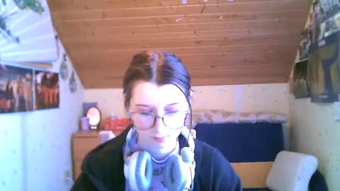 Snapshot of adorable_sparkle chatting on 12, 2, 2025 adorable_sparkle online show from 12, 2, 2025