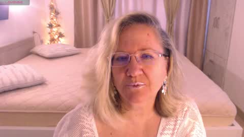 Snapshot of adrena_ chatting on 13, 1, 2025 Cryna online show from 13, 1, 2025