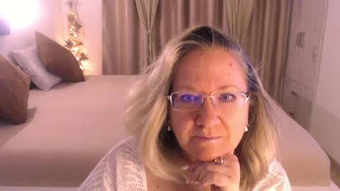 Snapshot of adrena_ chatting on 27, 1, 2025 Cryna online show from 27, 1, 2025