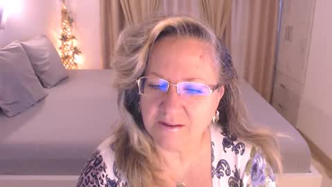 Snapshot of adrena_ chatting on 19, 11, 2025 Cryna online show from 19, 11, 2025