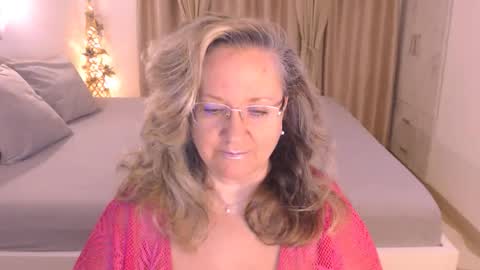 Snapshot of adrena_ chatting on 21, 11, 2025 Cryna online show from 21, 11, 2025