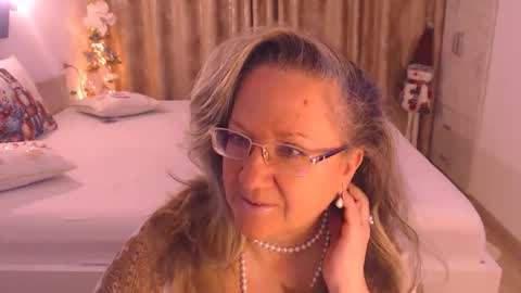 Snapshot of adrena_ chatting on 16, 12, 2025 Cryna online show from 16, 12, 2025