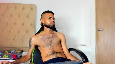 Snapshot of adri_sexboy229 chatting on 11, 9, 2025 adri_sexboy229 online show from 11, 9, 2025