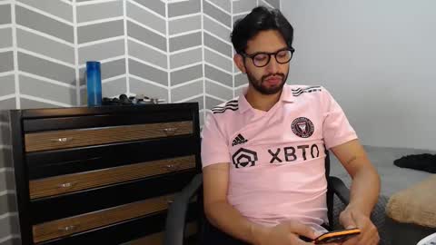 Snapshot of adrian_falcon chatting on 6, 6, 2026 Adrian Falcon online show from 6, 6, 2026