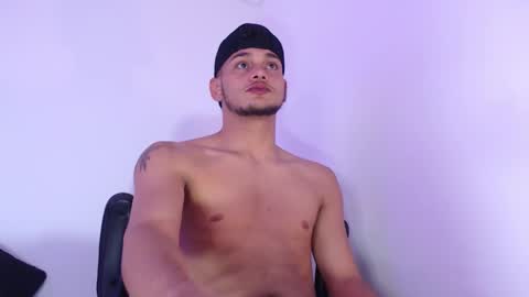 adrian_ferrebusxxx online show from 22, 12, 2025