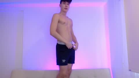 Snapshot of adrian_morelli chatting on 21, 3, 2026 adrian morelli online show from 21, 3, 2026