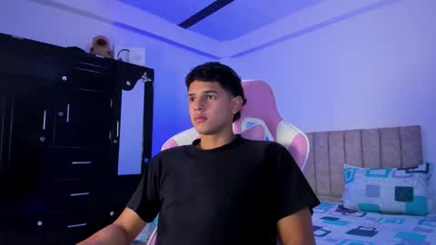 ADRIAN online show from 4, 3, 2026