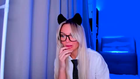Snapshot of adriana_coy_ chatting on 10, 2, 2025 Adriana online show from 10, 2, 2025
