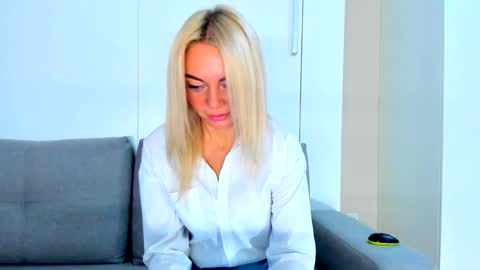 Adriana online show from 6, 1, 2026