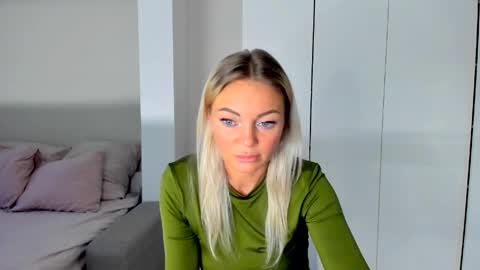 Snapshot of adriana_coy_ chatting on 16, 5, 2026 Adriana online show from 16, 5, 2026
