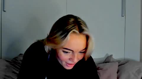 Snapshot of adriana_coy_ chatting on 27, 5, 2026 Adriana online show from 27, 5, 2026