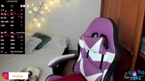 Adriana Paredes  online show from 29, 11, 2025