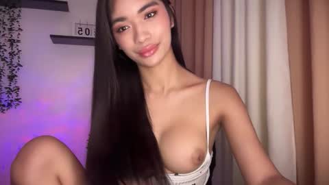Adriana online show from 7, 10, 2025