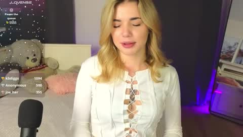 Snapshot of adrianawow1 chatting on 8, 3, 2025 adrianawow1 online show from 8, 3, 2025