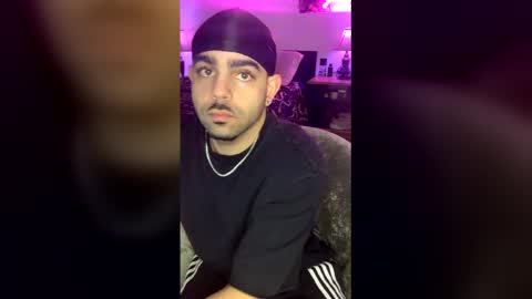 Snapshot of adrianjaxxxon chatting on 16, 12, 2025 AdrianJaxxxon online show from 16, 12, 2025