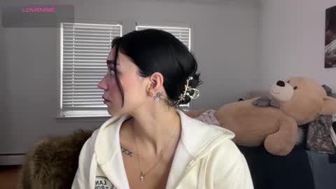 Snapshot of adriannarodriguez chatting on 10, 11, 2025 Adrianna online show from 10, 11, 2025