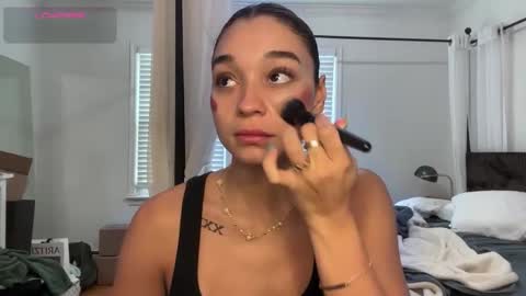 Snapshot of adriannarodriguez chatting on 5, 3, 2026 Adrianna online show from 5, 3, 2026