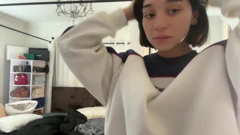 Snapshot of adriannarodriguez chatting on 2, 4, 2026 Adrianna online show from 2, 4, 2026