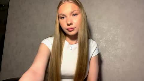 Snapshot of adriannemuldowney chatting on 12, 4, 2026 Caroline online show from 12, 4, 2026