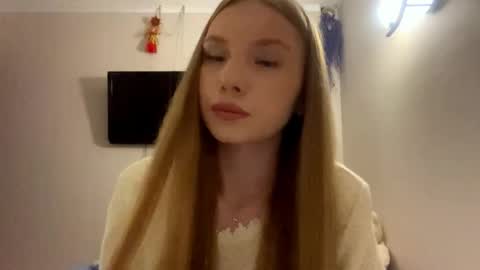 Snapshot of adriannemuldowney chatting on 25, 4, 2026 Caroline online show from 25, 4, 2026